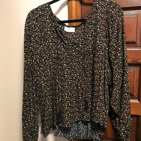 Beautiful Floral Peasant Top - Picture 1 of 2